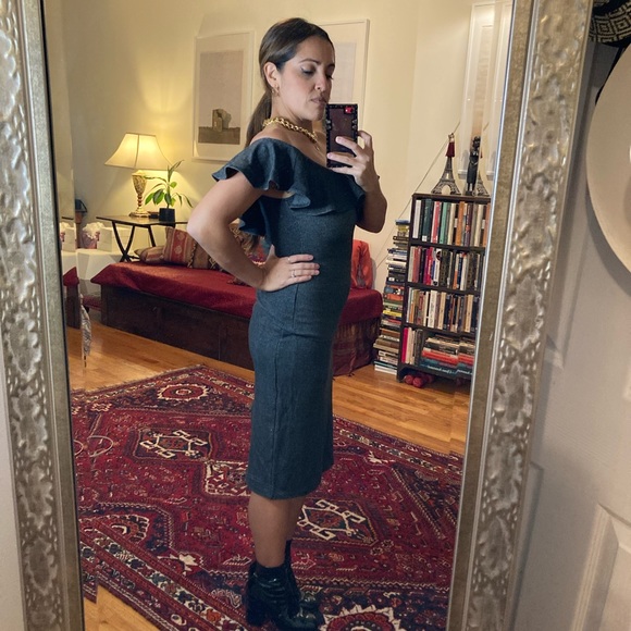 Amanda Uprichard grey plaid stretchy ruffle top. Size XS. Gently worn. - Picture 4 of 7